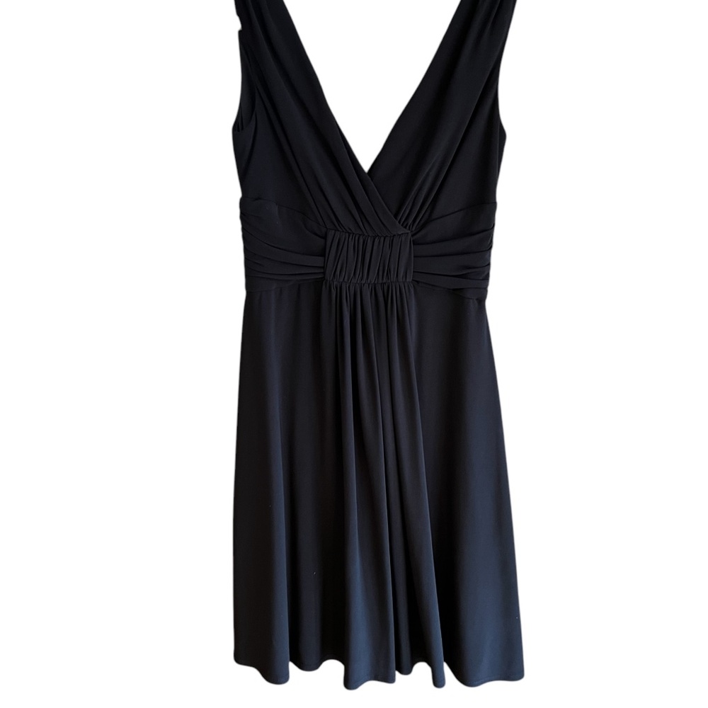 White House Black Market Black Sleeveless, v-neck, fit & flare ruched detail